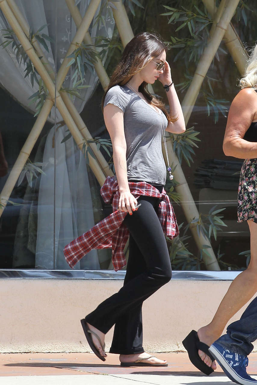 Megan Fox Leaves Salon Los Angeles