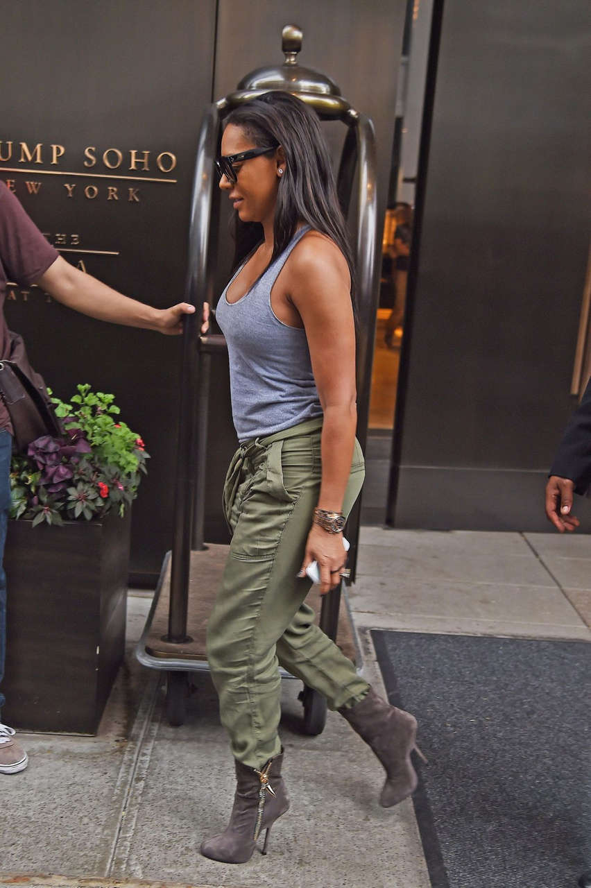 Melanie Brown Tank Top Leaves Her Hotel New York