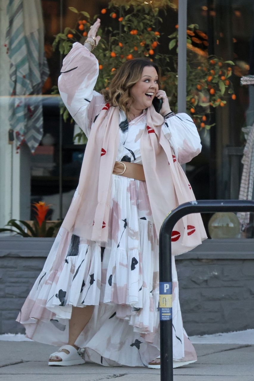 Melissa Mccarthy Out Shooting Los Angeles