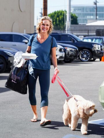 Melora Hardin Out With Her Dog Los Angeles