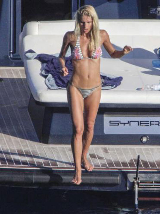 Michelle Hunziker Bikini Yacht Italy