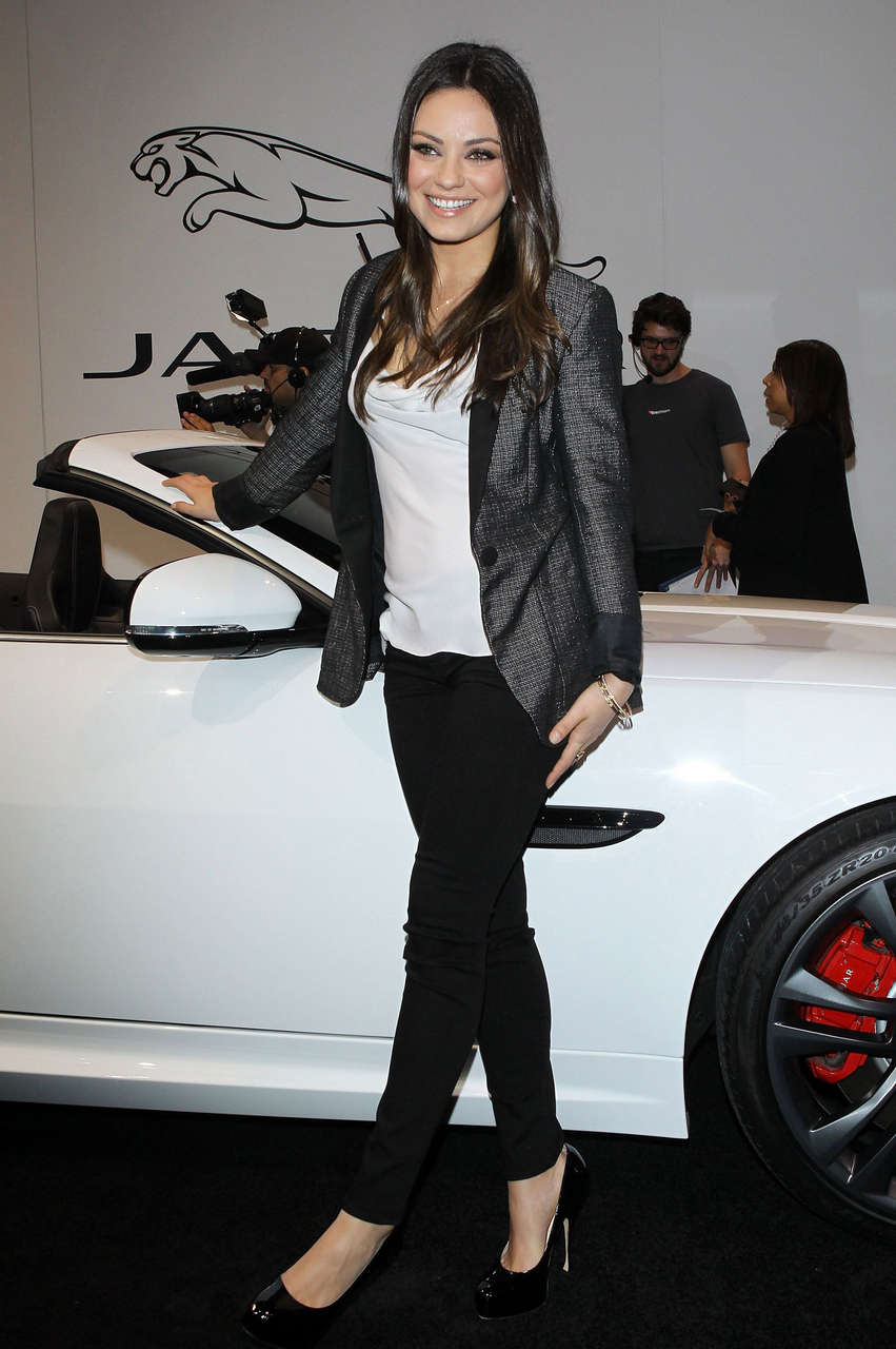 Mila Kunis Jaguar Land Rover Preview For 2011 La Auto Show