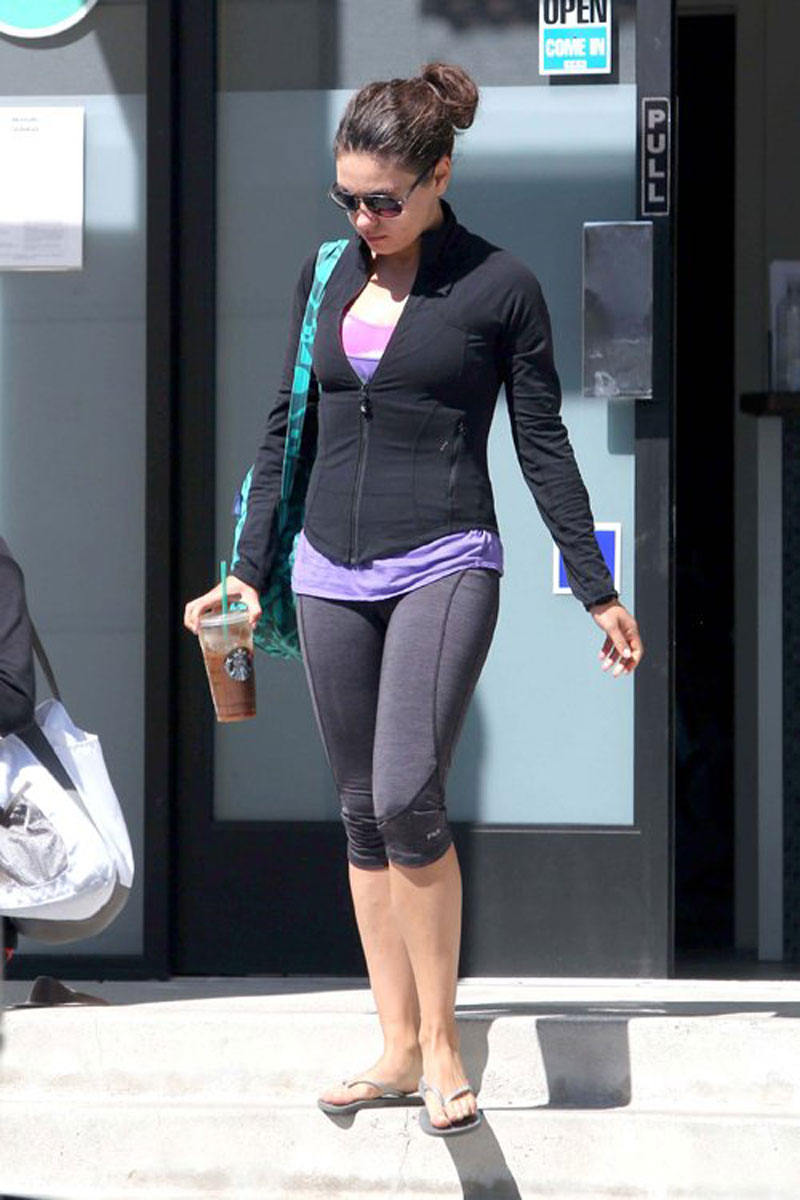 Mila Kunis Tight Leggings Heading To Gym Hollywood