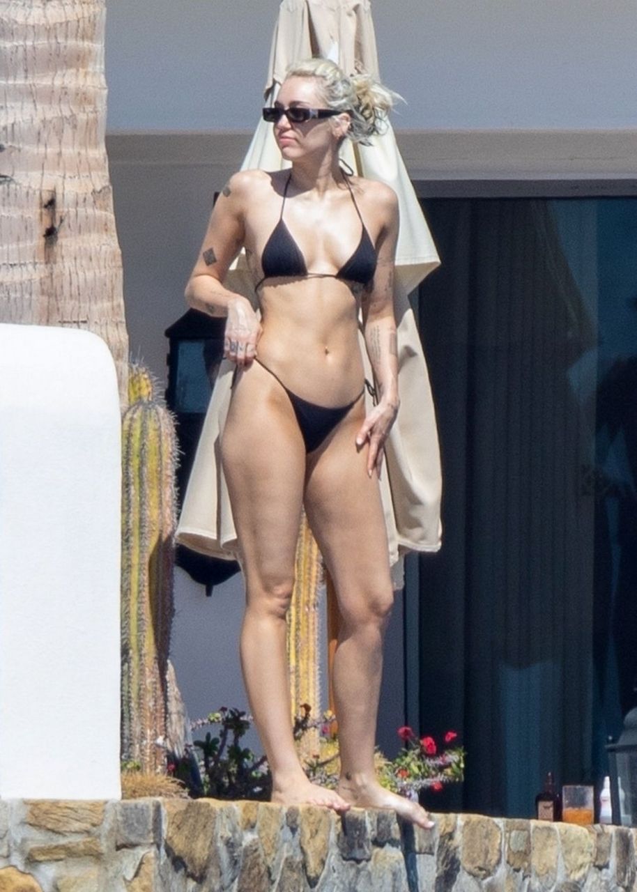 Miley Cyrus Bikini Cabo San Lucas