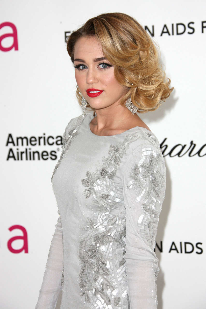 Miley Cyrus Elton John Aids Foundation Academy Awards Viewing Party Beverly Hills