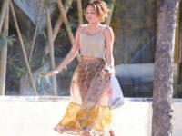 Miley Cyrus Leaving Nail Salon Studio City