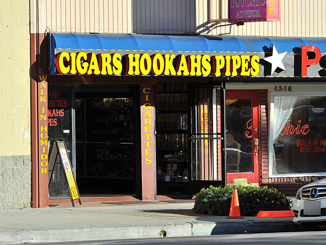 Miley Cyrus Leggy Shorts Outside Cigar Hookah Pipe Store Los Angeles