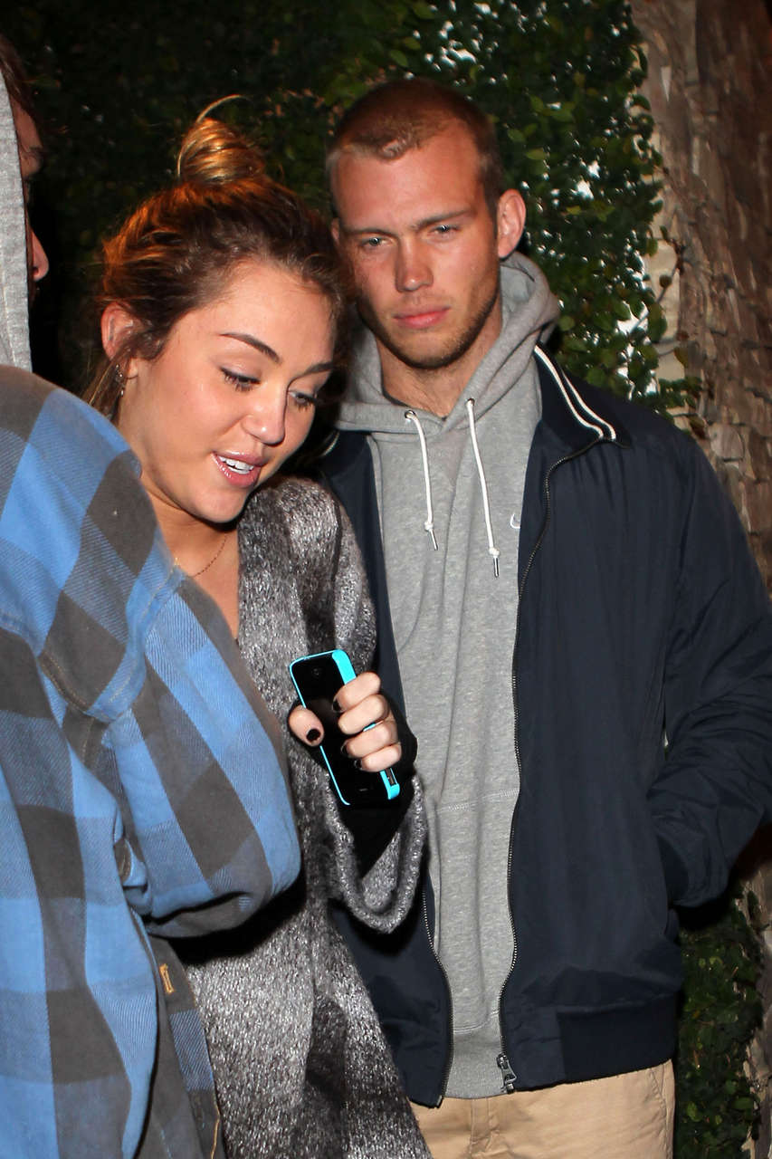 Miley Cyrus Out For Dinner At Casa Vega In Sherman Oaks