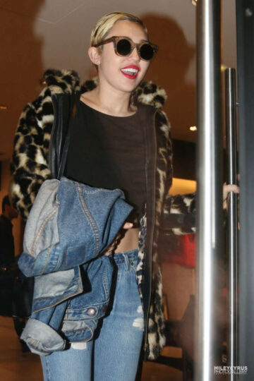 Miley Cyrus Out Shopping Buenos Aires