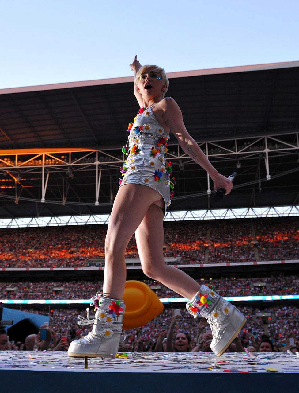 Miley Cyrus Performs Capital Summertime Ball London