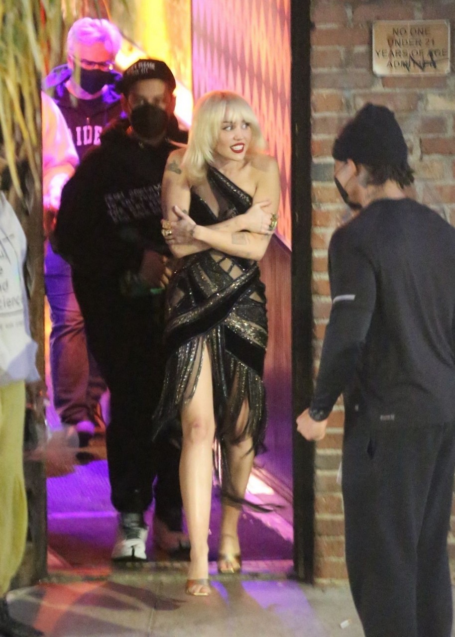 Miley Cyrus Set Music Video For Nye Special Hollywood