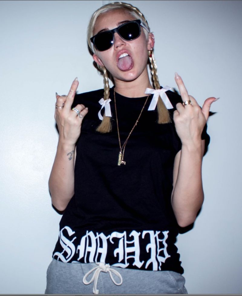 Miley Cyrus Southern Made Hollywood Paid Photoshoot