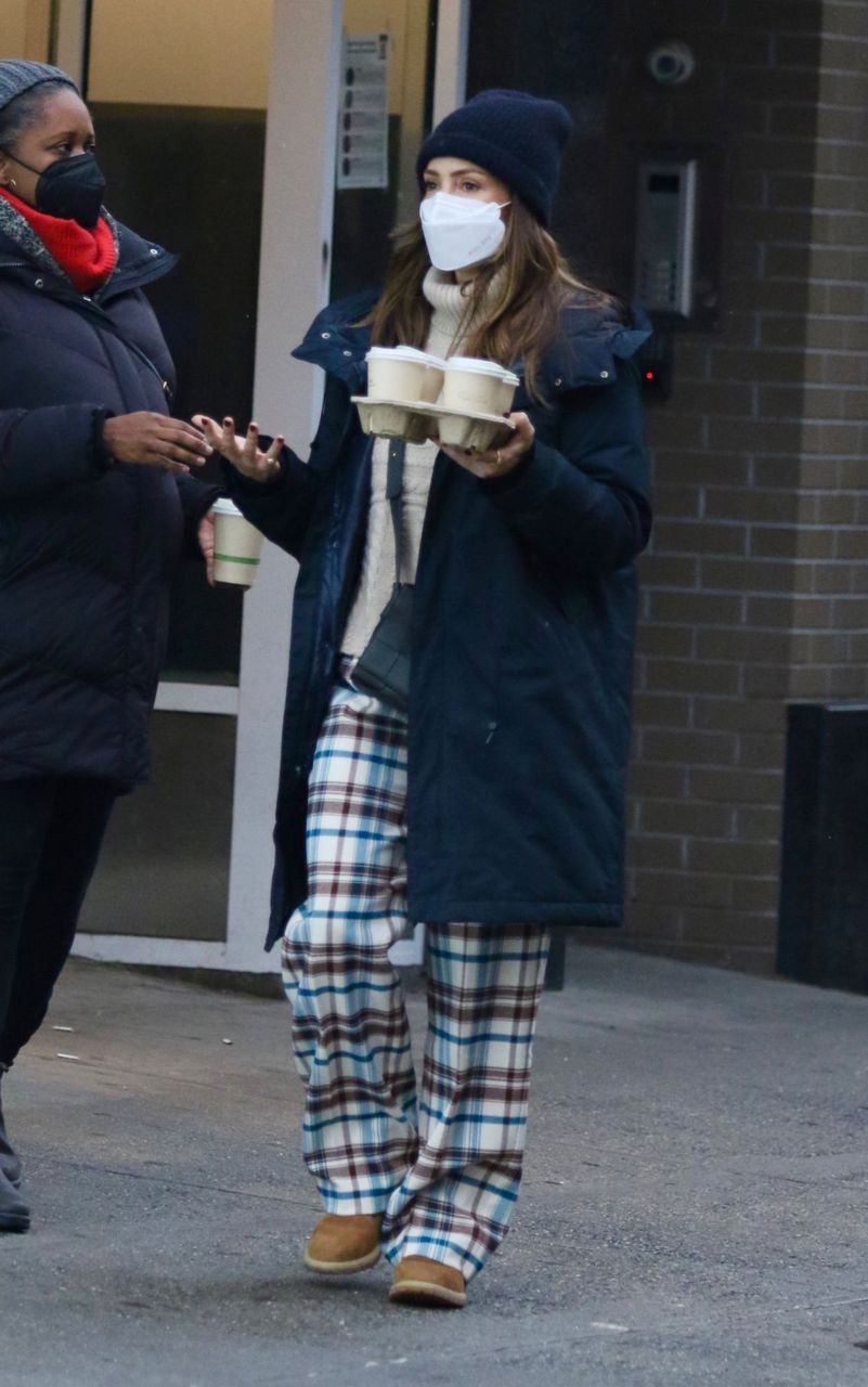 Minka Kelly And Kate Hadson And Danny Fujikawa Out For Coffee New York