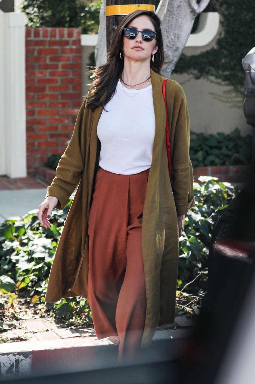 Minka Kelly Out For Coffee Alfred West Hollywood
