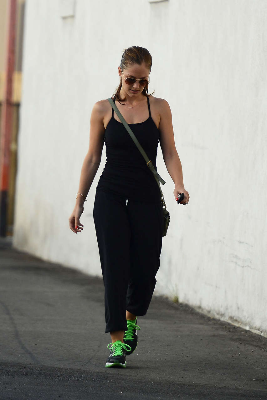 Minka Kelly Tight Leaving Gym West Hollywood