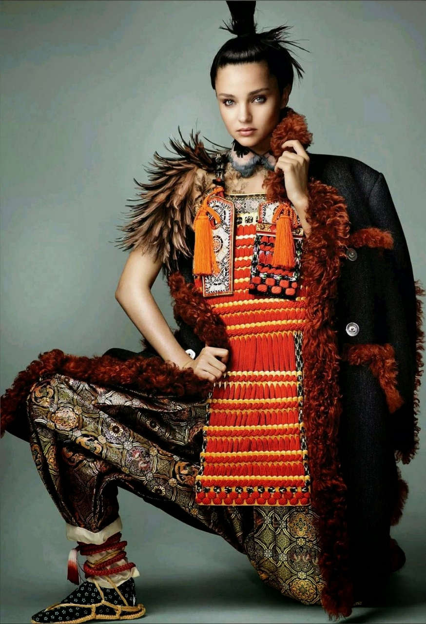 Miranda Kerr Vogue Magazine Japan November 2014 Issue