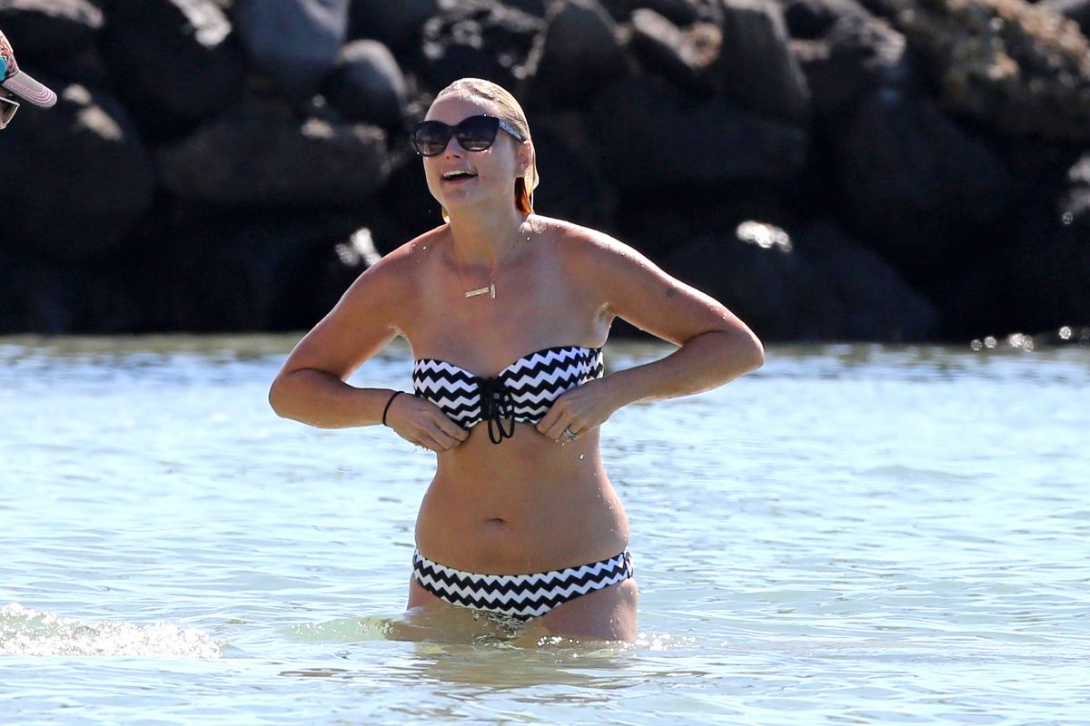 Miranda Lambert Bikini Beach Hawaii