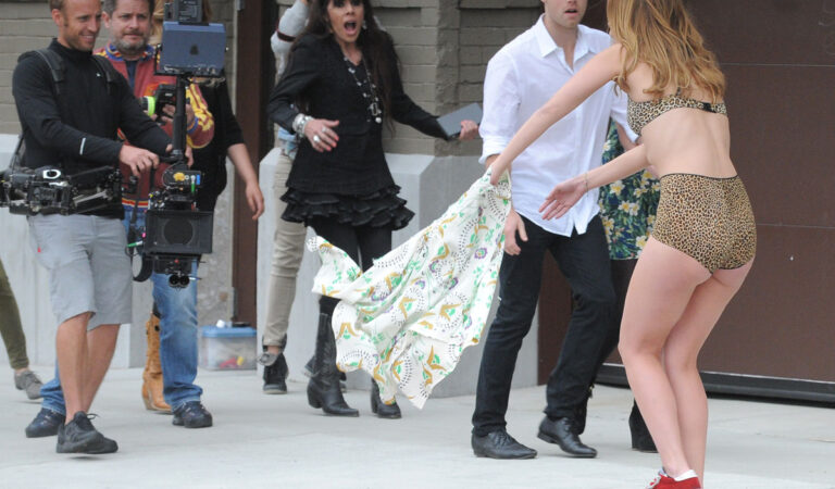 Mischa Barton Underwear Noel Gallagher Videoshoot Los Angeles (18 photos)