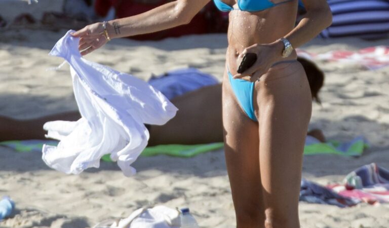 Misse Beqiri Bikini Beach Spain (13 photos)