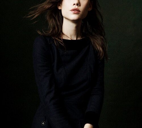 Model And Actress Berges Frisbey Stars In Mike (1 photo)