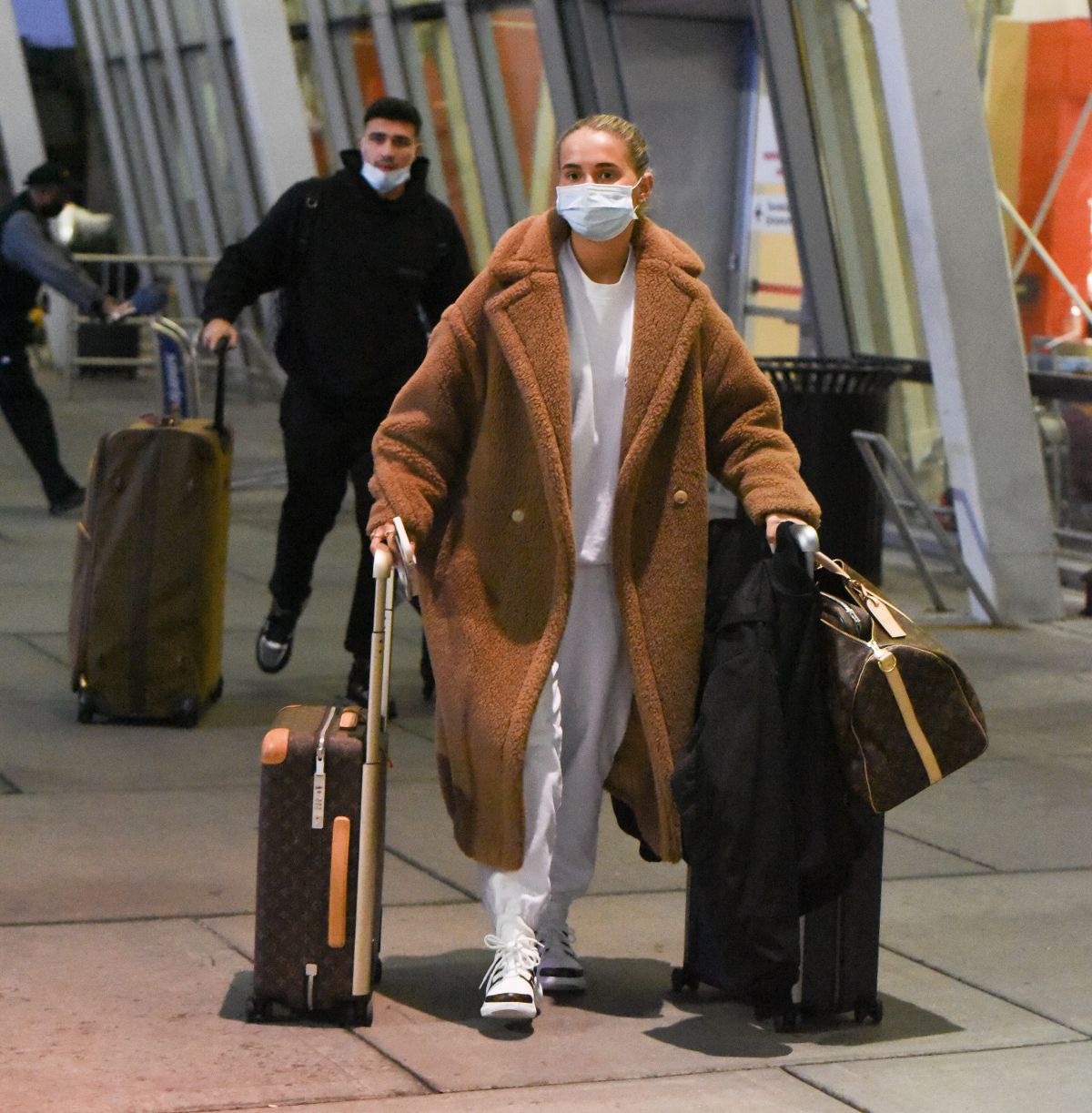 Molly Mae Hague Arrives Jfk Airport New York
