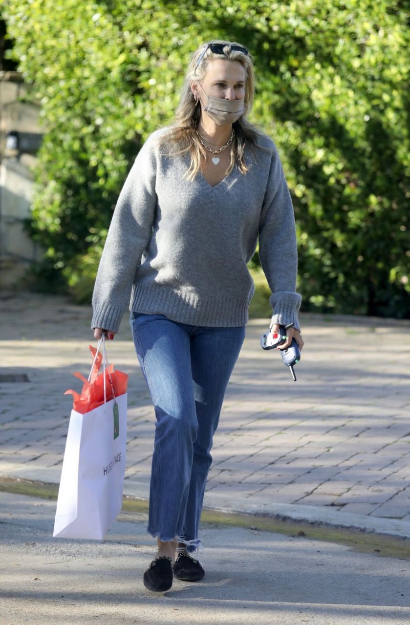 Molly Sims Out Shopping Brentwood