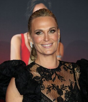 Molly Sims Red Notice Premiere Los Angeles