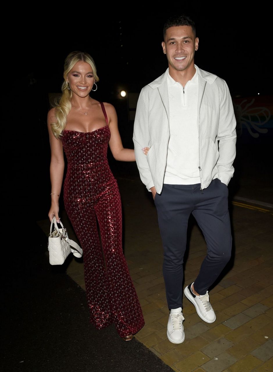Molly Smith And Callum Jones Arrives New Year Eve Party Menagerie Bar And Restaurant Manchester