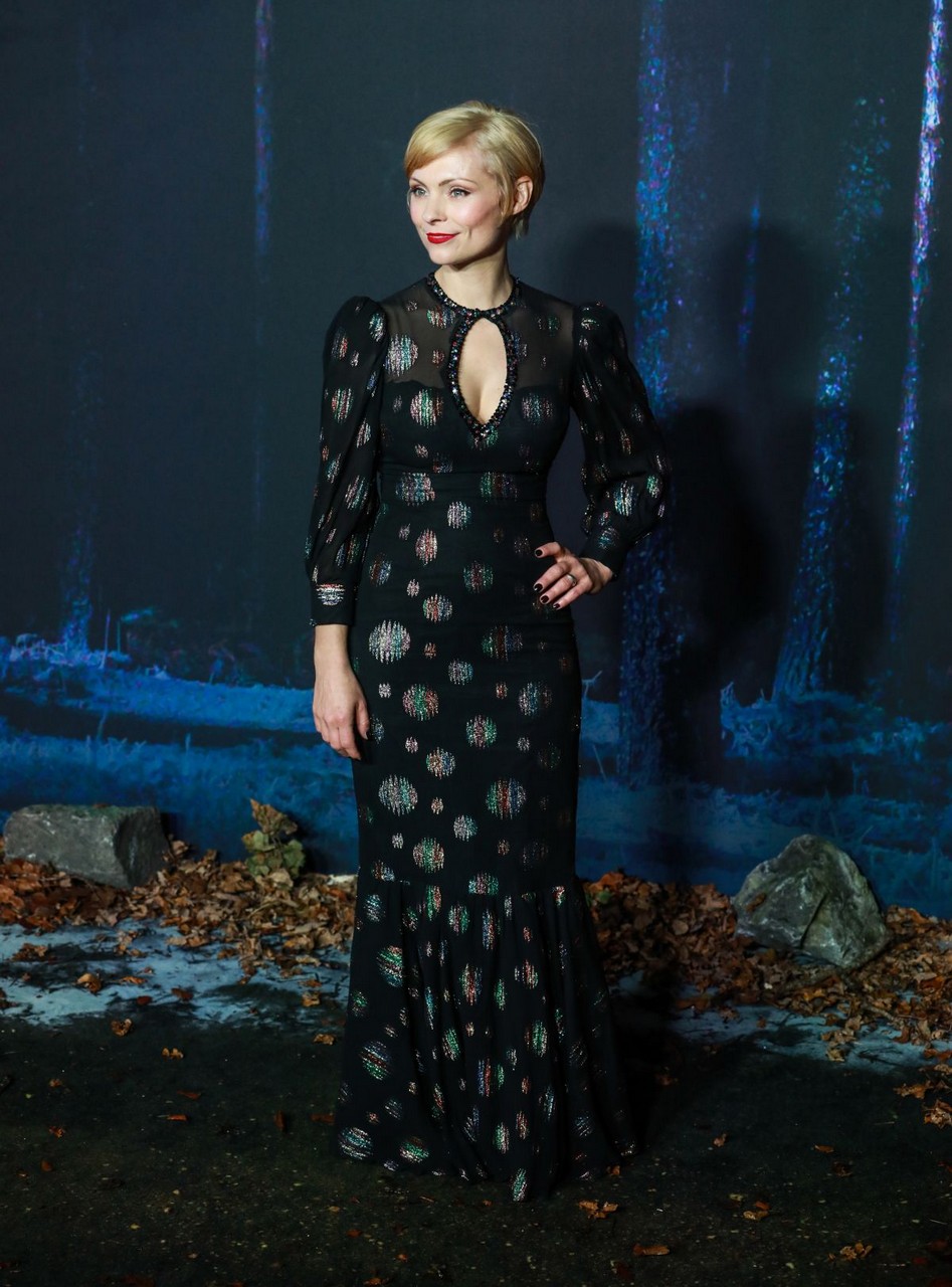 Myanna Buring Witcher Season 2 Premiere Odeon Luxe Leicester Square London