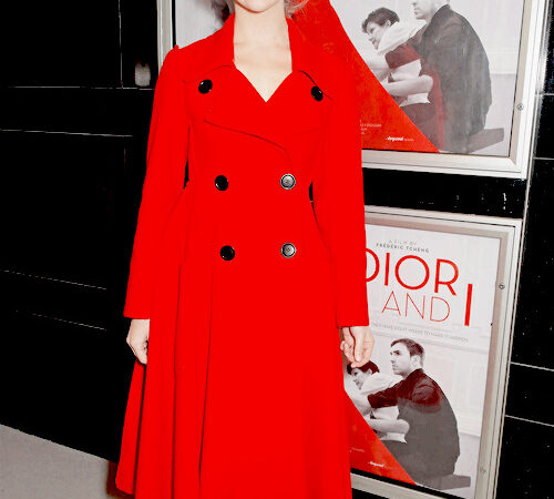 Natalie Dormer Attends The Uk Premiere Of Dior (1 photo)
