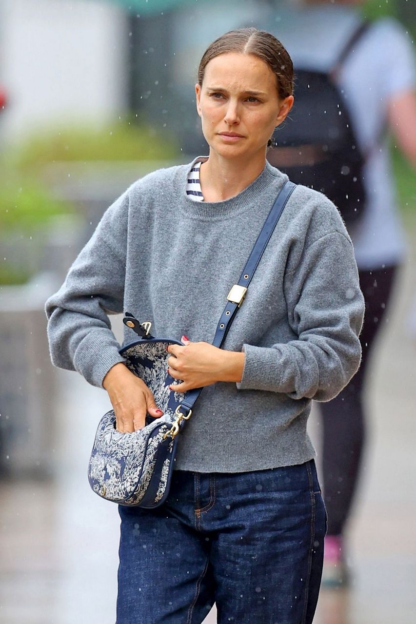 Natalie Portman Out And About Double Bay