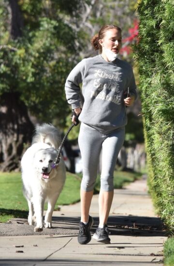 Natalie Portman Out Jogging With Her Dog Los Feliz