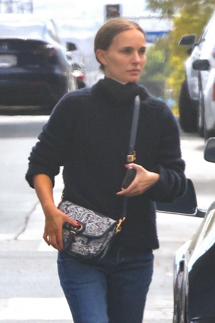 Natalie Portman Out Shopping Inlos Feliz