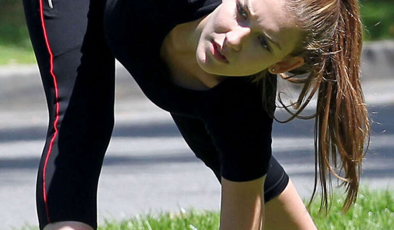 Nathalia Ramos Out For Jogging Los Angeles (7 photos)