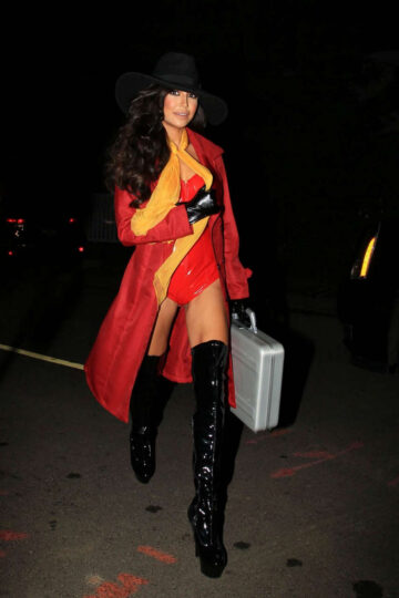 Naya Rivera Arrives Kate Hudsons Halloween Party Beverly Hills