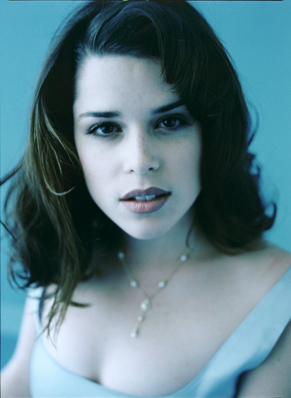 Neve Campbell Hot