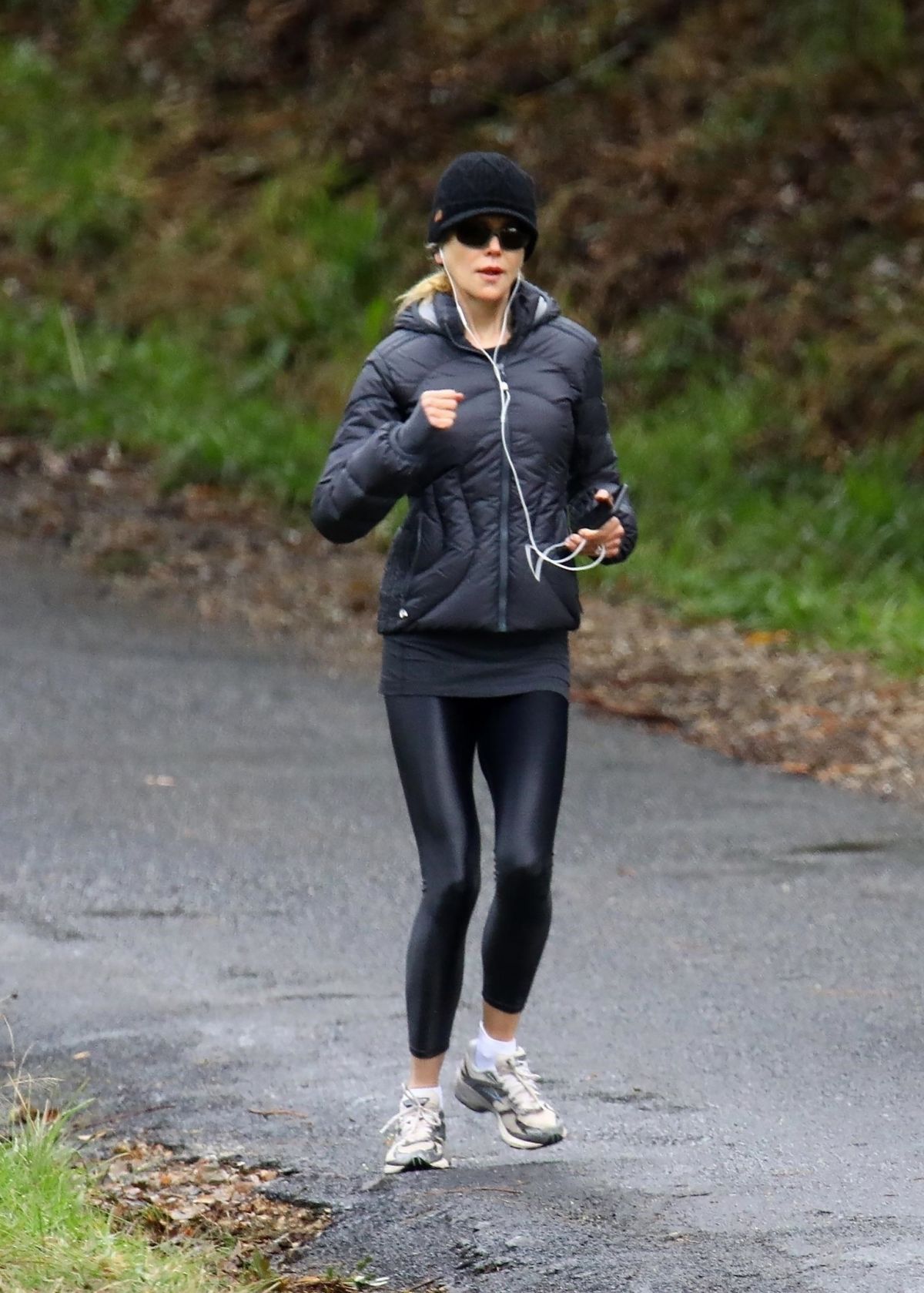 Nicole Kidman Out Jogging Byron Bay