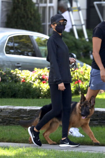 Nicole Richie Out With Her Dog Beverly Hills