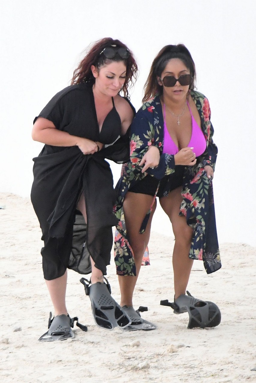 Nicole Snooki Polizzi Bikini Deena Cortese Out Beach Florida Keys