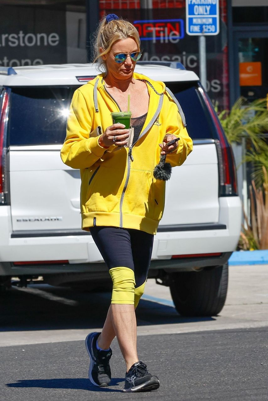 Nicolette Sheridan Out For Green Juice Calabasas