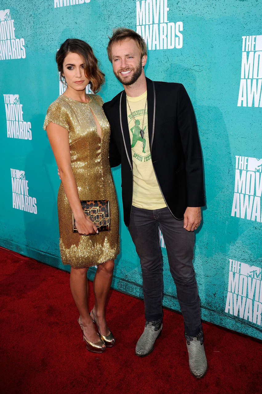 Nikki Reed Mtv Movie Awards 2012 Universal Studios Los Angeles