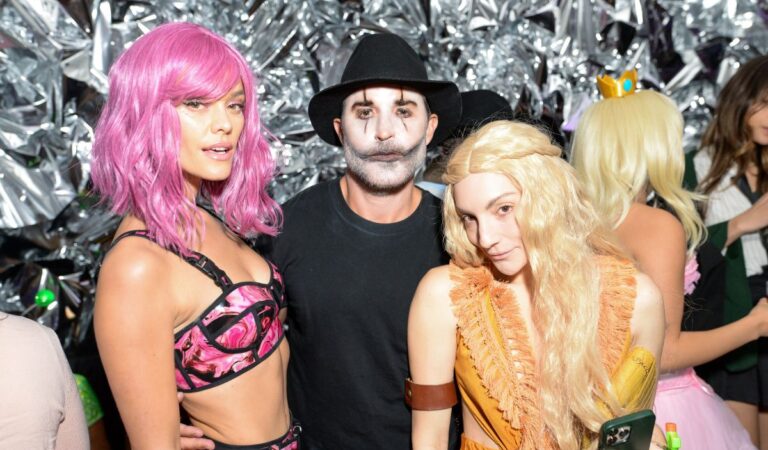 Nina Agdal Kid Cudi Richie Akiva S Halloween Party New York (2 photos)