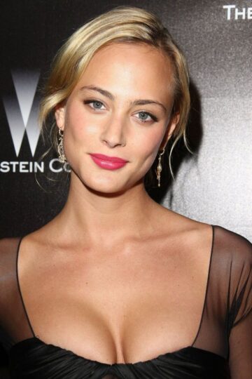 Nora Arnezeder 2012 Army Of The Dead Actress Hot