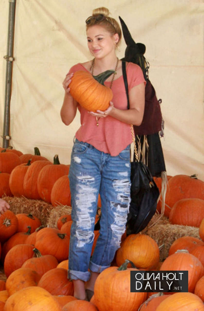 Olivia Holt Pumpkin Patch Los Angeles