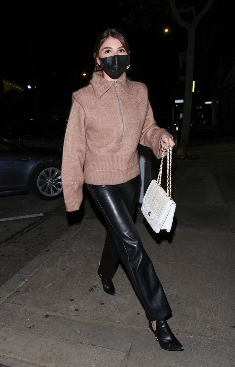 Olivia Jade Giannulli Out For Dinner Craig S West Hollywood