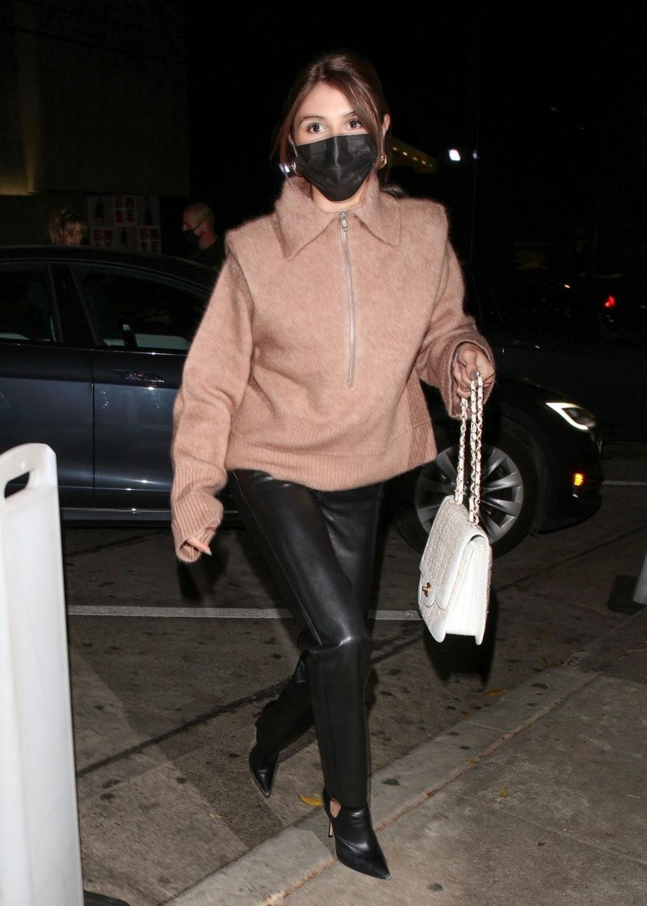 Olivia Jade Giannulli Out For Dinner Craig S West Hollywood
