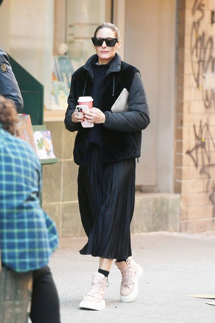 Olivia Palermo Out For Coffee New York