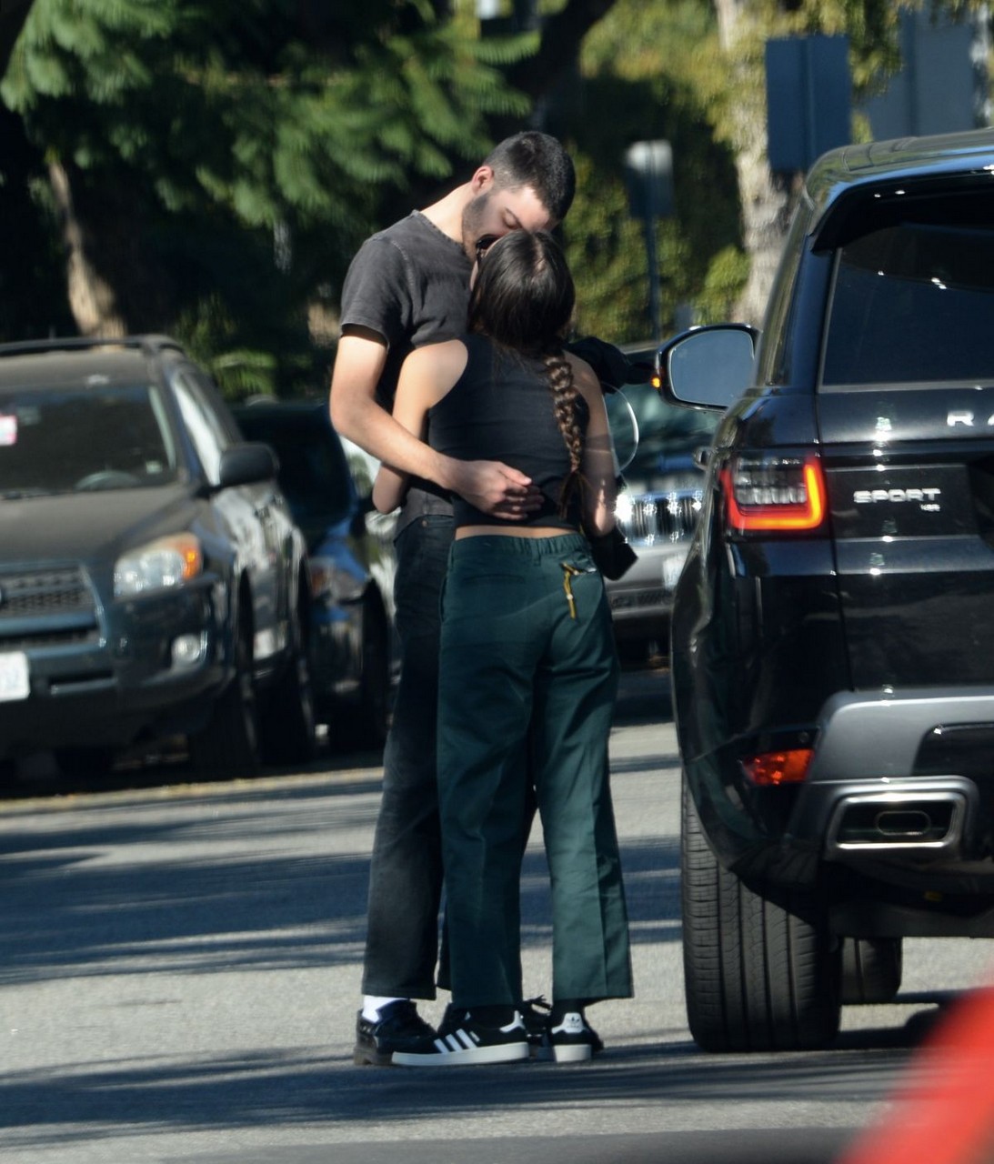 Olivia Rodrigo Out With Her Boyfriend Los Angeles