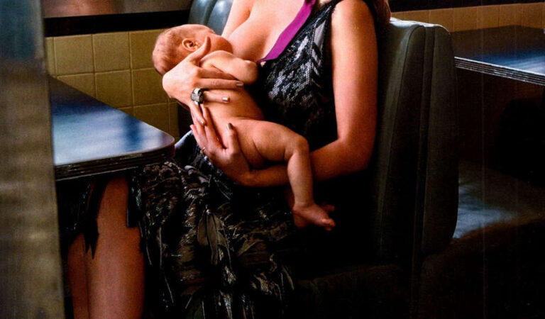 Olivia Wilde Breast Feed Glamour Magazine September 2014 Issue (6 photos)