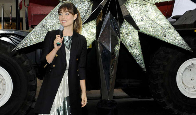 Olivia Wilde Unveils Swarovski Star (9 photos)
